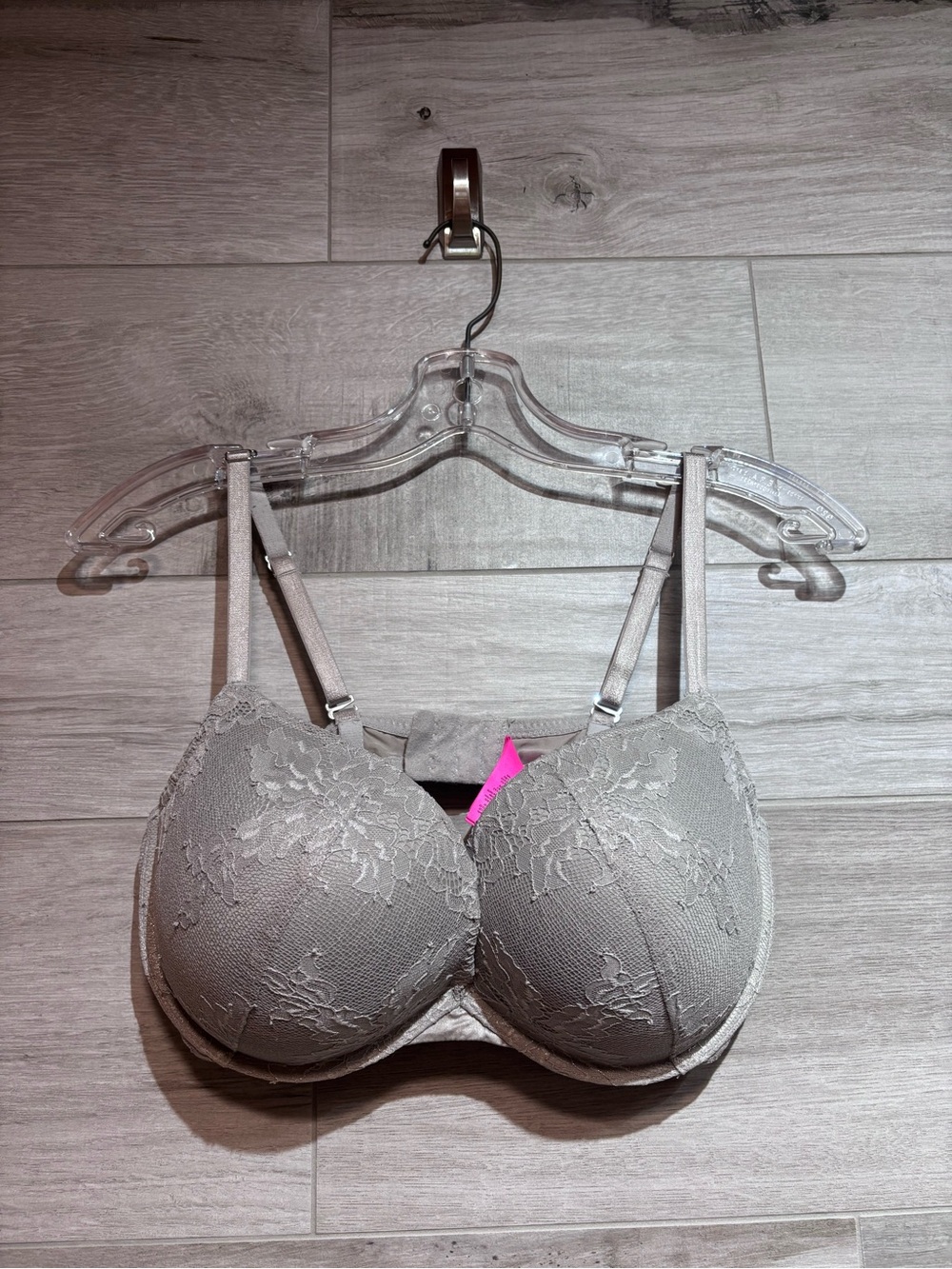 3/$30 La Senza Beyond Sexy Classic Plunge Bra 36 DD- gray lace